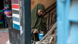 Hamdi, urban refugee from Somalia, selling tea on the streets of Eastleigh, Nairobi.