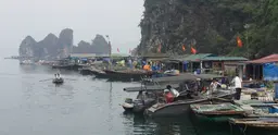 Cua Van floating village, Ha Long Bay, Vietnam. Copyright Suzanne Fisher Murray