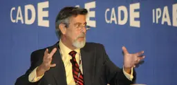Francisco Sagasti (Photo: CADE Peru via Flickr)
