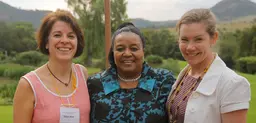 Dr Dilys Roe (IIED) and Dr Rosie Cooney (IUCN SULI) with South African Minister of Water and Environmental Affairs, Bomo Edna Molewa (Photo: Kim Ludbrook/EPA Photos)