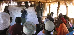 Pastoralists in Isiolo County mapping community resources, such as water sources and good grazing areas. This pilot project developed a mechanism that allows local people to identify investments that can build their resilience to climate change. (Photo: James Pattison/IIED)