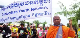 Phnom Penh: activists, students, monks and community members deliver  a petition to Cambodia's National Assembly calling for increased protection for the country's natural resources (Photo: Luon Sovath, Creative Commons via Flickr)