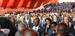Negotiators from over 190 countries are attending the Paris climate summit (Photo:UNclimatechange, Creative Commons via Flickr)
