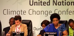 COP17 in Durban: Executive Secretary of the UNFCCC Christiana Figueres and the President of COP17, South Africa's Minister of International Relations and Cooperation, Maite Nkoana-Mashabane (Photo: Michael Mazengarb, Creative Commons via Flickr)