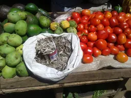 Food vendors give people living in Nairobi's informal settlements easy access to fresh food (Photo: Grace Githiri)