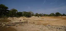 The Nebbou area, between Ouagadougou and Leo, a dry reservoir used for the manufacture of handmade bricks in Burkina Faso (Photo: Ollivier Girard/Center for International Forestry Research (CIFOR))