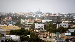 The UN estimates that a million Somalis were displaced during 2017. Many move to informal settlements on the fringes of the capital, Mogadishu (Photo: AMISOM Public Information via Wikimedia Commons)