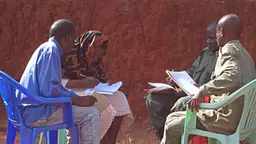 Local villagers receive wildlife training in the Mbarang'andu Wildlife Management Area in Tanzania, which incorporates seven villages. (Photo: WWF/USAID Biodiversity & Forestry, Creative Commons via Flickr)