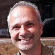 Head and shoulders photo of Duncan Macqueen