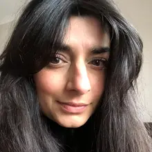 Head and shoulders photo of Maryam Mohsin