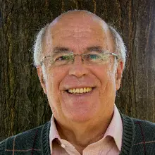 Head and shoulders photo of David Runnalls
