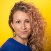 Head and shoulders photo of Anna Walnycki