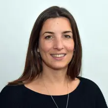 Head and shoulders photo of Annie Wilkinson