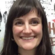 Head and shoulders photo of Lucy Earle