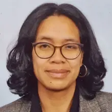 Head and shoulders photo of Ketakandriana Rafitoson.