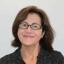Head and shoulders shot of Laura Kelly.