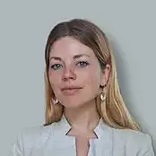 Head and shoulders photo of Nina Schoonman.