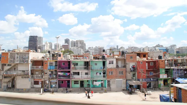Image of street in Buenos Aires showing informal housing.