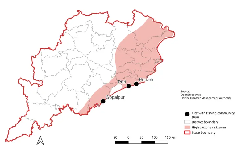 Map showing the state boundary and districts of Odisha state in India. On the south-eastern boarder of the state, three black dots show the cities of Konark, Puri and Gopalpur which all contain fishing community slums. A red patch shows the high cyclone risk zone that goes over the eastern boarder of the state, including over the three cities marked by the black dots.