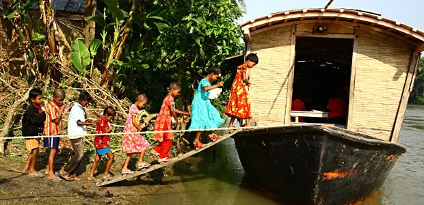 Community-based adaptation in Bangladesh. Photo: G.M.B. Akash/PANOS