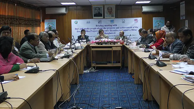 Government officials and researchers discuss the future of hilsa management on 19 January (Photo: Essam Mohammed/IIED)
