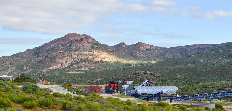 A small mining operation near Garies in the Western Cape, South Africa (Photo: jbdodane, Creative Commons via Flickr)