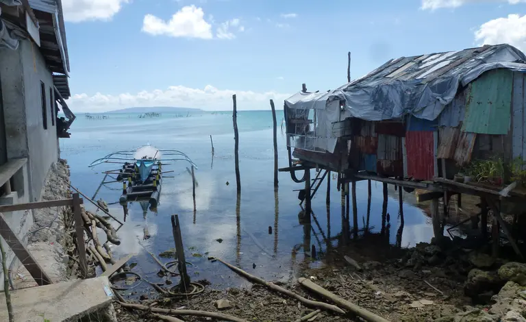 Families living within the 'No Dwelling Zone' in Guiuan in the Philippines one year after super Typhoon Haiyan (Photo: Victoria Maynard)