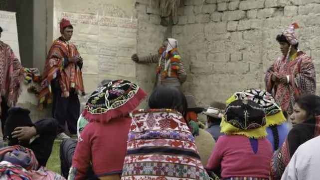 A community workshop. Social learning processes were a key element of a successful 10-year collaboration between the International Potato Centre (CIP) and indigenous communities in the Peruvian Andes (Photo: IIED)