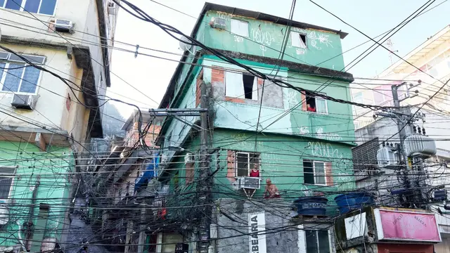 Image of the Rocinha favela in Rio de Janeiro.