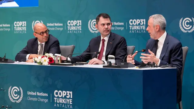 UN Climate Change Executive Secretary Simon Stiell, Türkiye's Minister of Environment, Urbanization and Climate Change and COP31 President-Designate Murat Kurum, and COP30 President André Corrêa do Lago during a preparatory press conference for COP31 held in Istanbul.