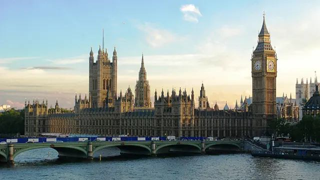 A view of the Houses of Parliament, home of the Environmental Audit Committee which has  warned that the government risks undermining new global development goals (Photo: Skeeze, via pixabay)