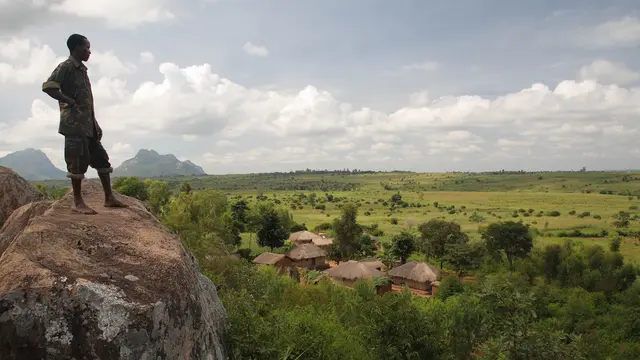 More than 90 per cent of Malawians rely on rain-fed subsistence farming to survive. Increasingly variable weather patterns are reducing crop yields and eroding food security (Photo: ILRI/Mann, Creative Commons via Flickr)