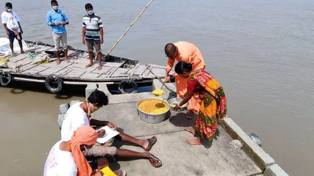 People serving food